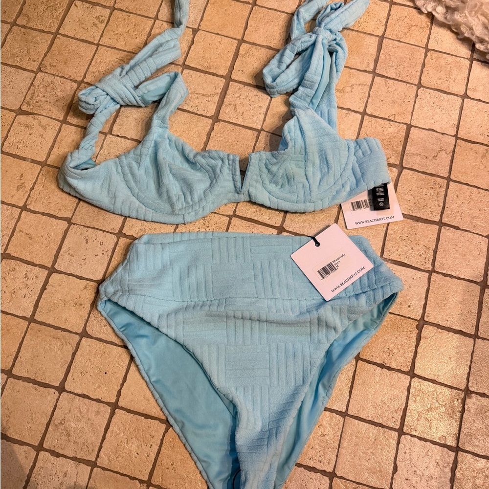 Beach Riot Bathing suit - Picture 3 of 5